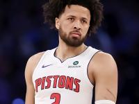 亿万娱乐-今晨NBA季后赛传出新动向，纽约尼克斯遗憾出局，管理层表态——管理层满意，医务组通报恢复的简单介绍