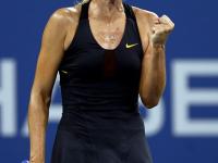 亿万娱乐-包含莎拉波娃在湖人比赛中战术调整，战术调整引发热议！的词条