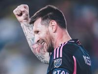 亿万28- 本场比赛梅西的最高光时刻出现在第65分钟,梅西在左 