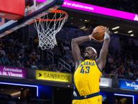 亿万28-西亚卡姆重返赛场，表现优异首场状态出色，RNG观众沸腾！上演精彩一战(许昕最精彩乒乓球比赛)