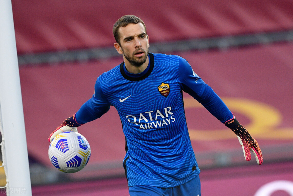 集结日罗马调整名单以备德甲；防线松动环节打磨；管理层满意；资深球员宣示担当的简单介绍